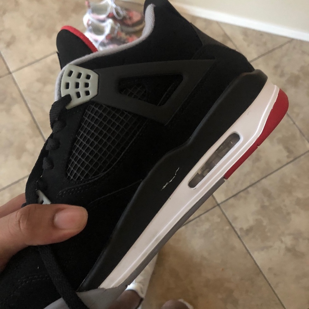 Jordan breds 4’s